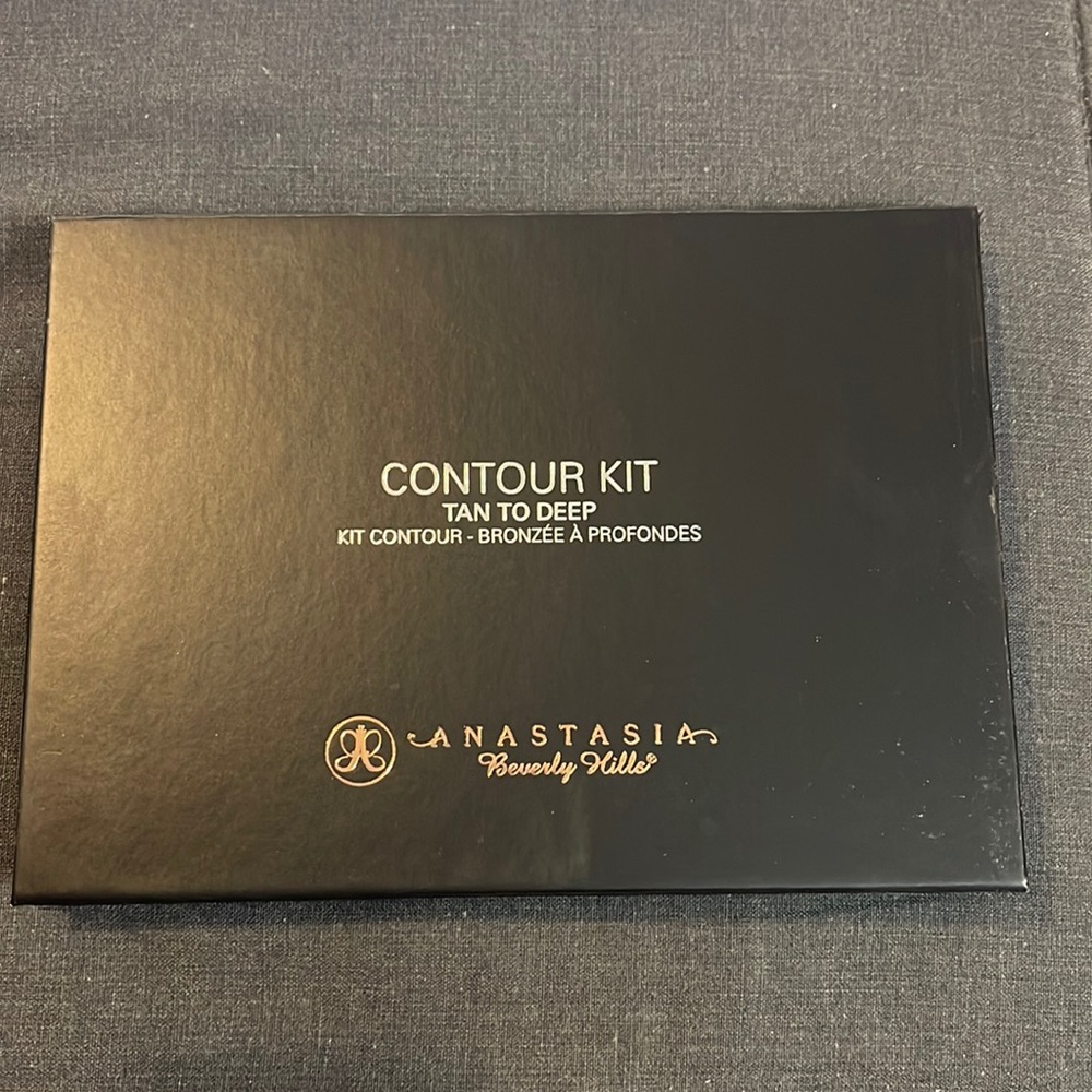 Anastasia tan to deep contour palette
